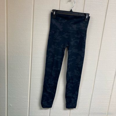 Spanx Leggings Gray Camouflage Women's Large